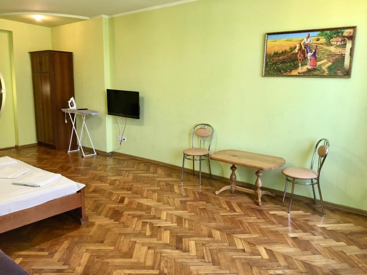Svobody, Apartments Near The Opera Lvov Exteriér fotografie